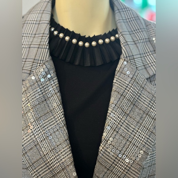 TED BAKER LONDON PEARL DETAIL scoop neck T-Shirt - Picture 7 of 8